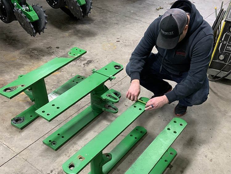 Modifying lift frames to level out planter
